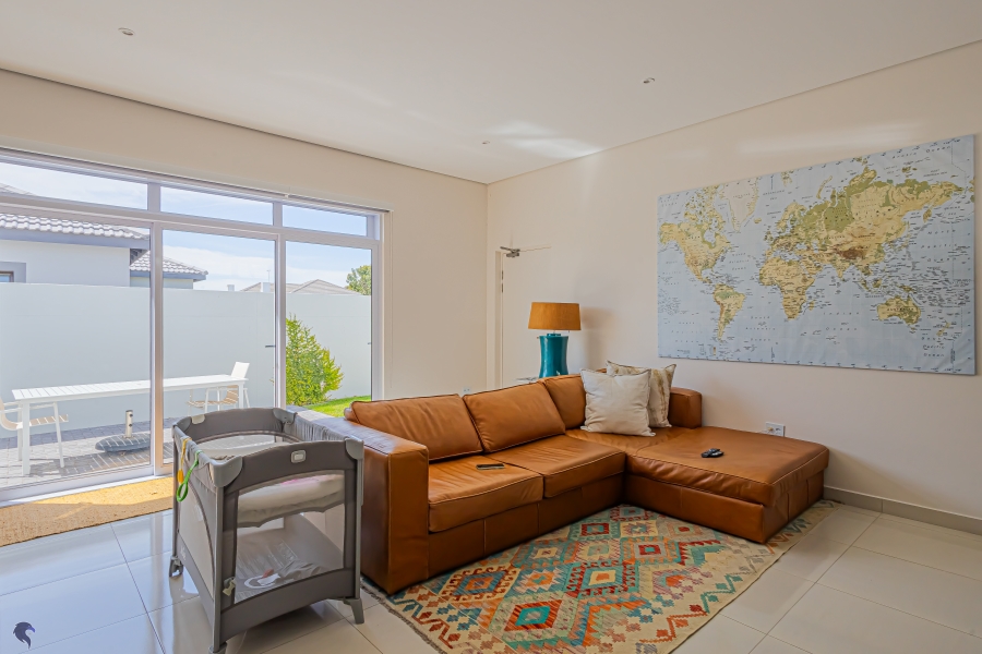 6 Bedroom Property for Sale in Country Club Western Cape